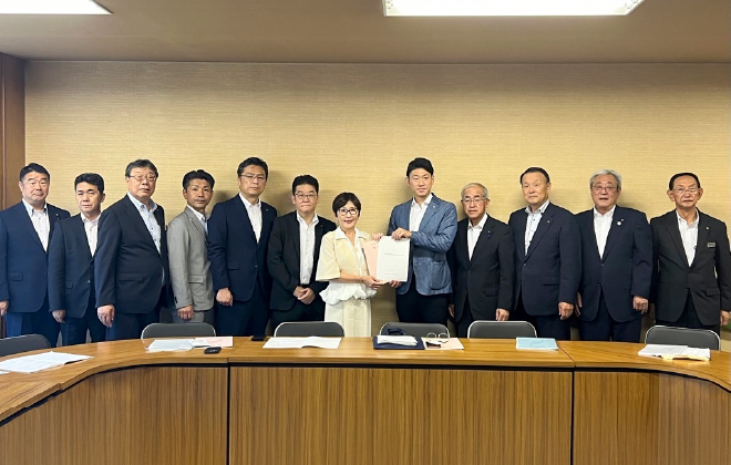 稲田朋美衆議院議員(自由民主党整備新幹線等鉄道調査会長)への要望